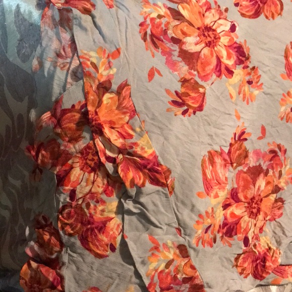 Large Summer Dress. - Picture 7 of 7